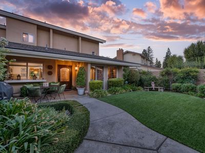 7409 N Laguna Vista Ave