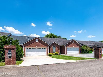 311 Creekview Ln