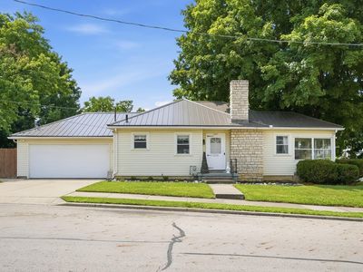 1537 Greenwood Ave