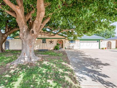 Property at 725 Bennett Dr, Dumas, TX
