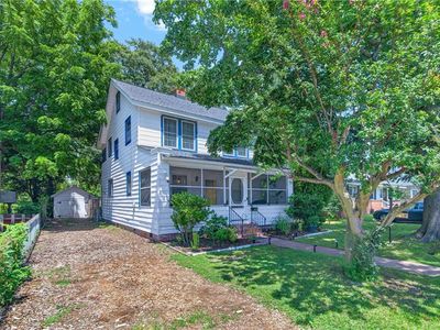 222 Hollywood Ave