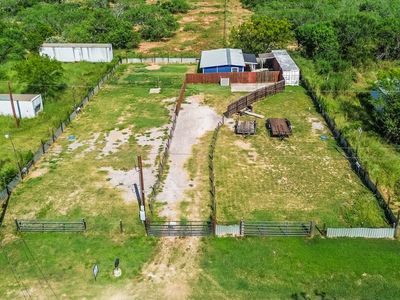 Property at 1114 Hough, Adkins, TX