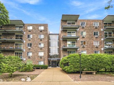 250 Ridge Ave APT 4H