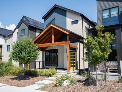 468 E Arkansas Street