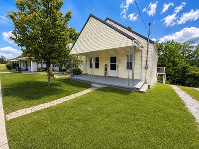 715 N Main St
