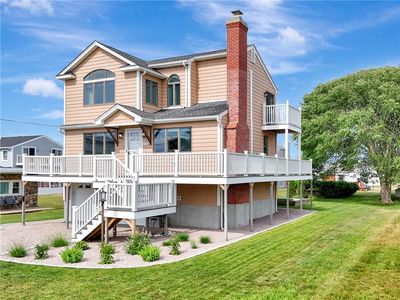 17 Lawton Ave