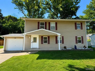 906 Forest Ave