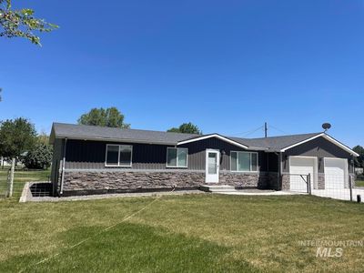 318 Redwood Dr