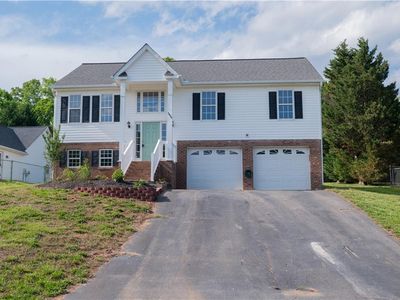 2425 Asheby Woods Ct