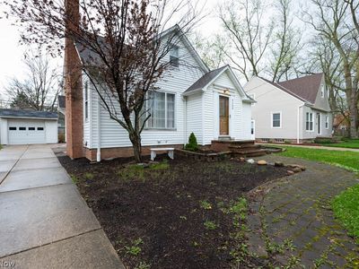 5255 Haverford Dr
