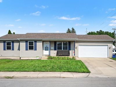 1104 S Main St
