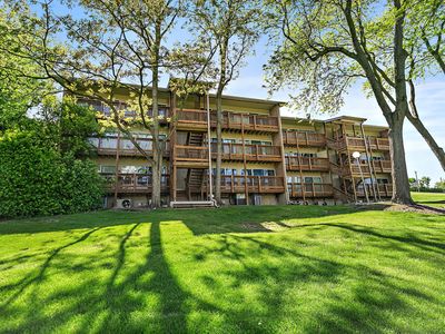 Property at 5803 Oakwood Dr APT C, Lisle, IL