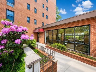 100 Colfax Ave APT 6G