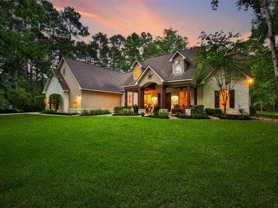 28 Lake Forest Dr