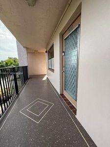 2981 N Nob Hill Rd APT 306