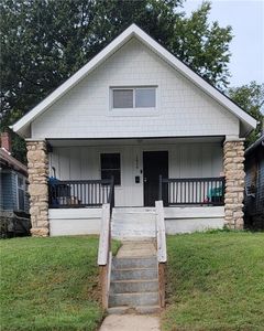 3838 Chestnut Ave
