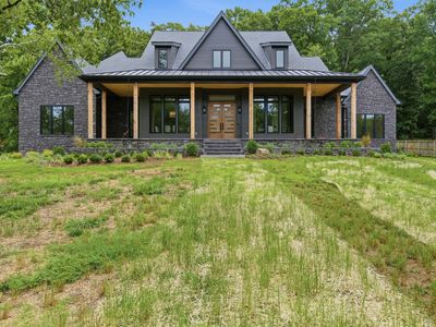 1002 Waller Rd
