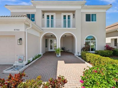 8780 Paseo De Valencia St