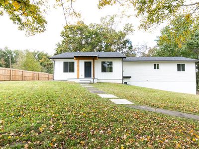 1700 Forest Ridge Cir SW