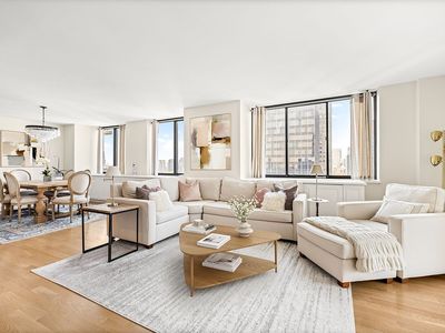 250 E 40th St APT 46A