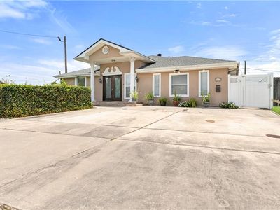 1713 Vegas Dr
