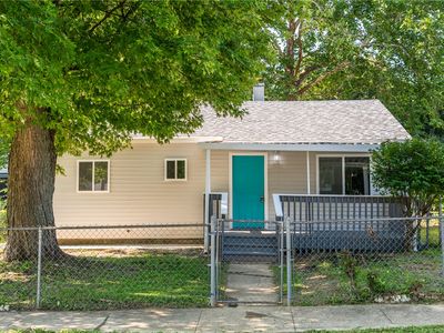 1103 Russell Ave