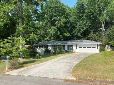 Property at 7220 Ray Rd, Lithia Springs, GA