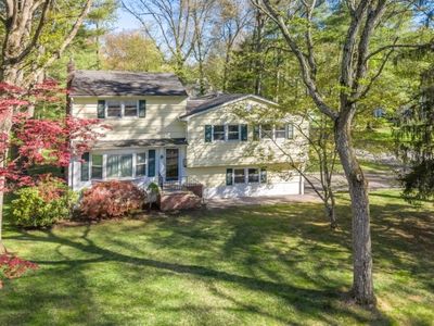 Property at 380 Charnwood Rd, New Providence, NJ