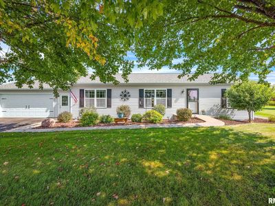 1921 Bluebird Dr