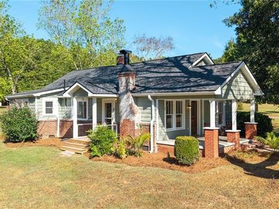 1943 Moores Ferry Rd SW
