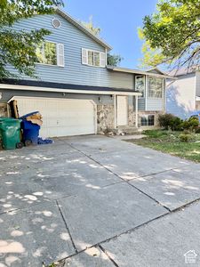 263 W Meadowbrook Dr S