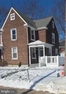 1085 Niagara Rd