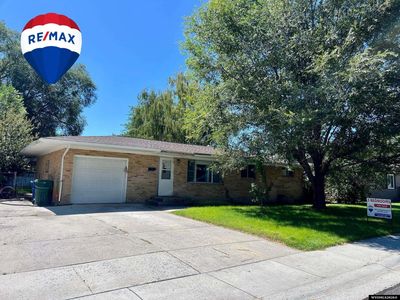 215 Deer Ave
