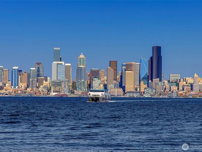 1221 Harbor Avenue #201