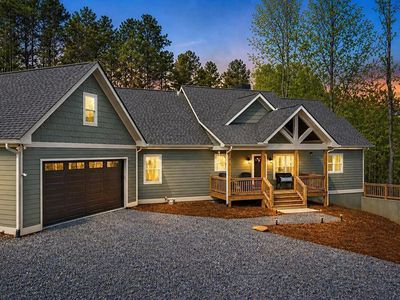 218 Oak Wood Ln