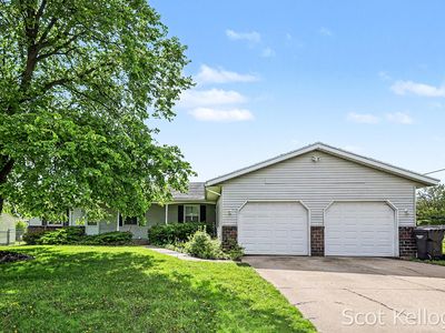 Property at 3209-3211 Coach Ln SE, Grand Rapids, MI