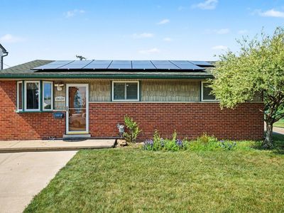 18039 Summer Ln S