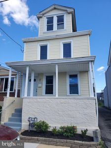 1209 Leiper St