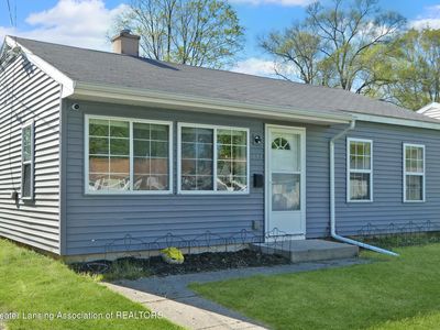 153 Woodlawn Ave N