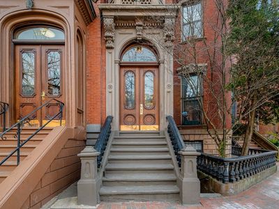 565 Massachusetts Ave APT 4