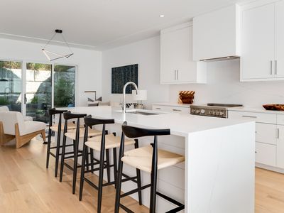 783 Post Road East #201