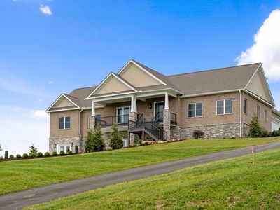 2130 Peakland Way