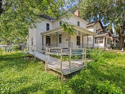 1543 Manchester Ave