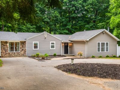 105 Drakestown Rd