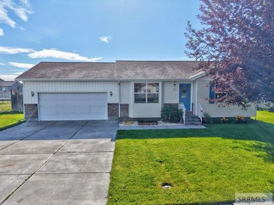 228 N Creighton Way