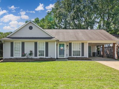 736 Heartwood Dr