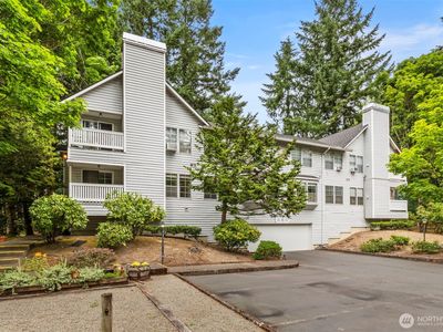 7601 Concord Lane NE #E102