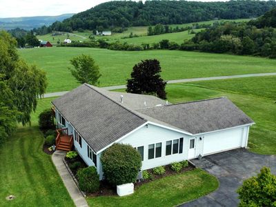 995 W Hill Rd