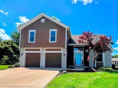 1702 NE 101st Ct