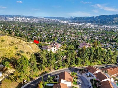 1248 E Tujunga Ave